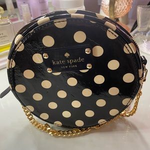 Kate Spade Round Crossover Bag. Patent Leather